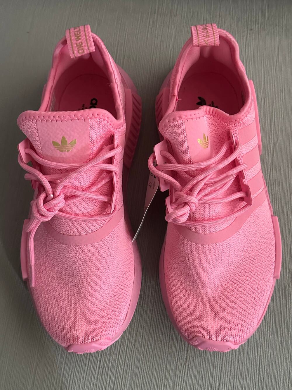 Adidas NMD R1 W Women’s Sneakers Pink Size 6 New in Box